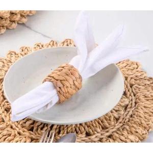 Lot de 100 anneaux de serviette en jacinthe d'eau tressés à la main pour la décoration de table de mariage, de fête et de vacances - Product Image 5