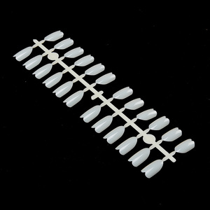 Nuancier de Couleurs pour Ongles en Forme de M, 24 Couleurs, Échantillons Transparents pour Vernis à Ongles, 10 Pièces par Sachet - Product Image 2