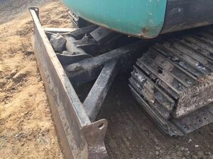 Excavatrice hydraulique Kobelco SK100 d'occasion, modèle 2020, composants Doosan, godet de 1,2 m, poids opérationnel de 16 tonnes, haute qualité - Product Image 2