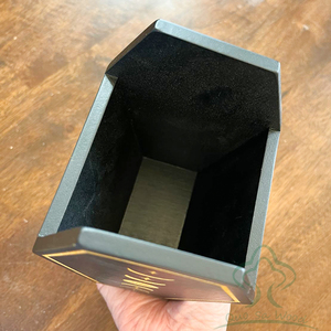 Soporte de <span class=keywords><strong>brochas</strong></span> de maquillaje gótico para decoración de escritorio de oficina de Halloween, portalápices de ataúd, suministros de oficina de Halloween, decoración de ataúd - Product Image 3