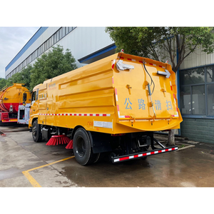 Camión barredor de calles de alta calidad Dongfeng 4*2 de 15 m³ para limpieza, lavado y aspiración de carreteras - Product Image 4