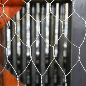 Koyu Renkli Dayanıklı Galvanizli Kaynaklı <span class=keywords><strong>Gabion</strong></span> Hasır Duvar Dekorasyonu ve Koruyucu Kaynaklı Hasır Kutu Güzelleştirici Çit <span class=keywords><strong>Gabion</strong></span> Hasır - Product Image 3