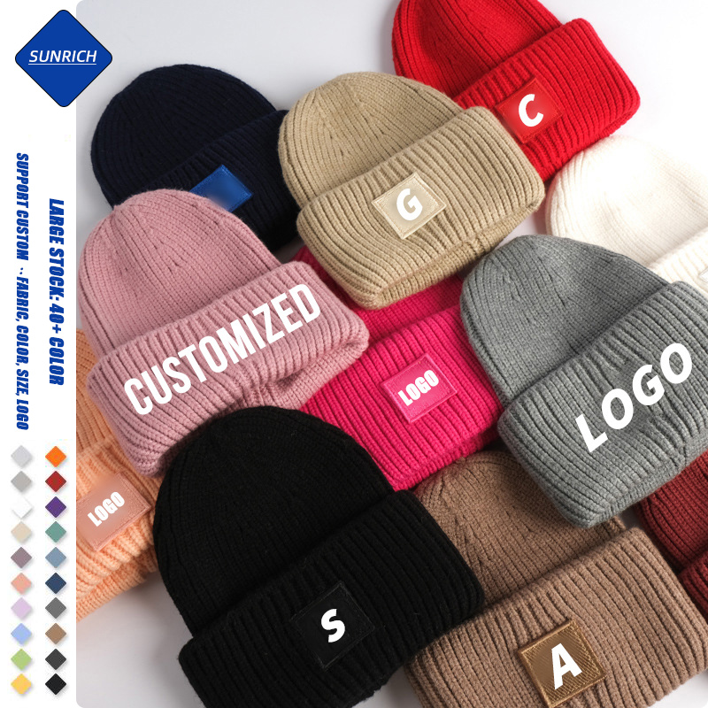 Atacado de alta qualidade Unisex Adulto Crianças Bordado Logotipo Malha Beanie Inverno Acrílico Beanie Chapéus Custom Beanie