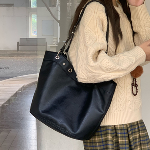 Sac fourre-tout en cuir PU noir pour femme, sac à main à bandoulière grande capacité, sac seau imperméable pour les voyages quotidiens - Product Image 5