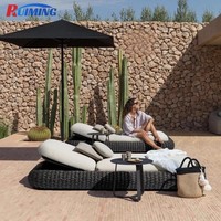 Chaise longue en aluminium moderne et durable, mobilier d'extérieur haut de gamme pour villa, resort, piscine, jardin, patio, résistant aux UV