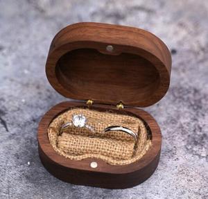 사용자 정의 로고 소박한 보석 상자 호두 작은 회전 보석 웨딩 약혼 나무 나무 육각 반지 상자 - Product Image 5