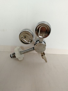 <span class=keywords><strong>Bullnose</strong></span> giảm áp đôi đo Châu Phi oxy y tế điều chỉnh với bánh xe tay - Product Image 6