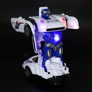 Voiture de police électrique omnidirectionnelle déformable pour garçon, avec lumières cool, transformable en robot, voiture de sport ou char, en plastique, pour les 4-6 ans, vente en gros - Product Image 4