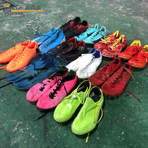 <span class=keywords><strong>Botas</strong></span> de Fútbol Usadas al por Mayor, Gran Margen, Calidad Premium, Lote de Calzado Deportivo de Segunda Mano para Exportación - Product Image 4