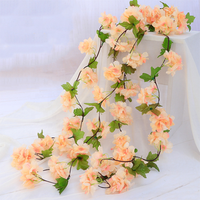 Fabricant de fleurs artificielles en gros, vigne de fleurs de cerisier artificielles pour la décoration de mariage