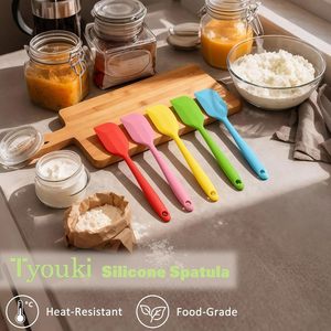 Wholesale of Kitchen <b>Tools</b> High Heat Resistant Spatula Large and <b>Small</b> Size Non Stick Silicone Spatula for Cake - Product Image 5