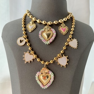 LS-L3167 Splendida Collana con Cuore Rosa, Gioielli Raffinati per la Primavera, Collana con Charm Smaltato per Migliori Amiche, Collana Statement - Product Image 1