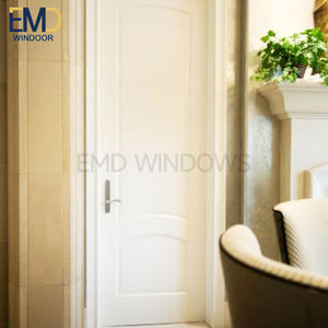 Puerta de Madera de Lujo con Patrones de Tallado Artesanal - Product Image 1