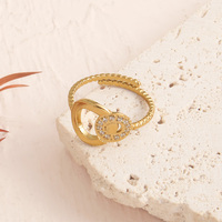 Bague élégante pour femme à double cercle en zircon cubique, plaquée or 18 carats, en acier inoxydable, micro-pavée, ajustable, ouverte, idéale pour le quotidien ou les soirées
