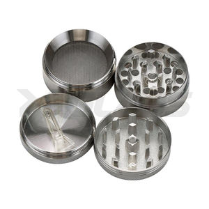 Broyeur à herbes rond portable à 4 couches en zinc inoxydable avec logo personnalisé, broyeurs à herbes pour accessoires de fumage - Product Image 1