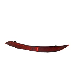 Feu arrière gauche et droit pour Audi A3 17-19, pare-chocs arrière, rouge PCPMMA, références 8V5945105C et 8V5945106C - Product Image 4