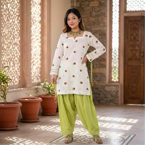 Nuevo Diseño de Diseñador: Top de Algodón con Bordado y Lentejuelas, Dhoti con Dupatta, Vestido Abaya, Dhoti Patiala con Dupatta - Product Image 1
