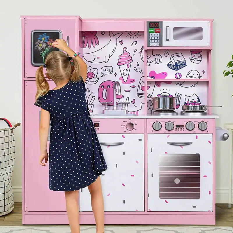 Juego de cocina para niños, cocina de juego de madera, máquina de hielo que funciona con pilas, grifo y microondas hace un sonido realista y blanco claro