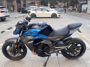 <span class=keywords><strong>Moto</strong></span> Naked 400NK 400cc, bicylindre en parallèle, refroidissement liquide, ABS, 42 CV, EFI, 6 vitesses, mode Sport/Eco, maniabilité agile - Product Image 4