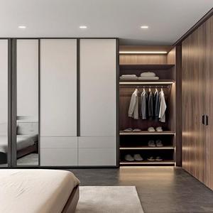 Armoire d'angle grande capacité sur mesure en bois massif renforcé pour maison de ville, espace de rangement privé multifonctionnel - Product Image 1