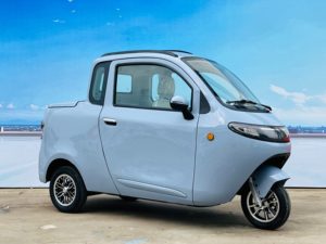 Triciclo Eléctrico Mini de Tres Ruedas en Oferta, con Compartimiento de Carga Cerrado, Modelo FLTEV-N3, 72V, Velocidad Máxima de 25/45 km/h, para Movilidad Urbana - Product Image 3