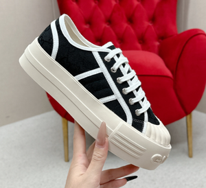 Chaussures à plateforme pour femmes en cuir véritable de qualité supérieure - Product Image 1