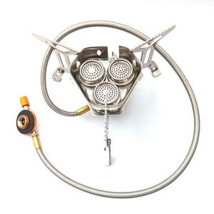 Réchaud portable pliable à trois brûleurs avec allumage pour le camping et la cuisine en plein air, couleur argent, emballage en boîte - Product Image 2