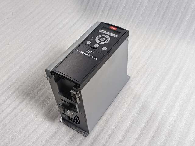 FC111 Serie Danfoss VFD VSD Frequency Inverter Converter AC Motor Variable Frequency Supplier in China Danfoss VLT HVAC Drive
