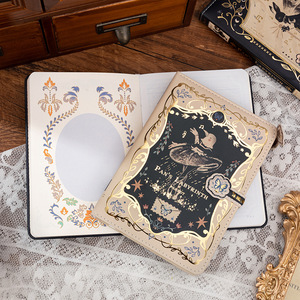 Carnet de notes artistique style gothique rétro Pan's Labyrinth pour filles, cadeau tendance Instagram - Product Image 1