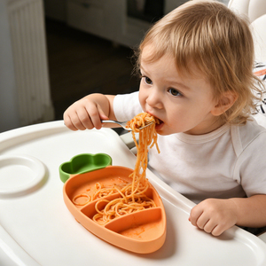 Assiette à ventouse en silicone écologique en forme de carotte, certifiée EN71 CE CPSIA, de qualité alimentaire, pour repas des tout-petits et des enfants - Product Image 5
