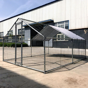 可持续金属鸡舍跑步入式三角宠物屋，带鸟和铁材料的阴影 - Product Image 1