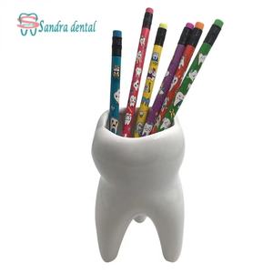 Cadeaux de décoration dentaire en forme de dents les plus populaires Produits d'hygiène buccale polyvalents pour l'artisanat et les dents de saut - Product Image 3