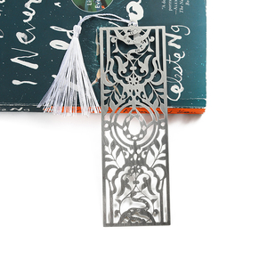 Pembatas buku <span class=keywords><strong>Vintage</strong></span> rumbai personalisasi tanda buku kustom hadiah Souvenir logam emas perak Etching 3D Loog Bookmark untuk buku