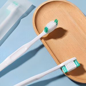 Fournitures hôtelières de haute qualité, chaussons d'hôtel jetables, ensemble d'accessoires hôteliers personnalisés, <span class=keywords><strong>kit</strong></span> de <span class=keywords><strong>brosse</strong></span> à dents de voyage, <span class=keywords><strong>kit</strong></span> de toilette réutilisable - Product Image 3