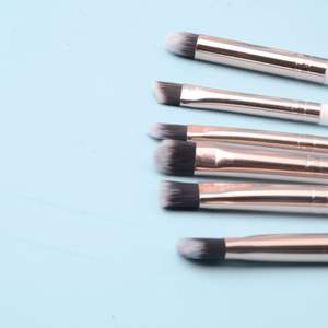 Meilleure vente Multifonction Vegan <span class=keywords><strong>Maquillage</strong></span> Fard à paupières Pinceaux Set Private Label Noir Blanc Pinceaux de <span class=keywords><strong>maquillage</strong></span> <span class=keywords><strong>pas</strong></span> <span class=keywords><strong>cher</strong></span> - Product Image 3