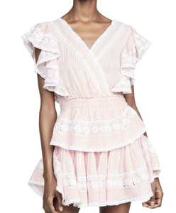 GIMILY OEM y ODM productos personalizados al por mayor chica Casual Color sólido encaje ajuste con volantes detalle cuello en V Flutter manga Midi vestido - Product Image 1