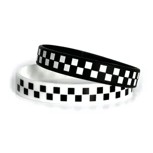 Bracciali in silicone Racing braccialetti in Silicone a scacchi bianco e nero braccialetti in gomma da corsa braccialetti per auto da corsa