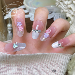 ปลายเล็บปลอมประดับมุกฝรั่งเศสปลายดอกไม้พลอยเทียมแต่งเล็บระดับไฮเอนด์สำหรับสวมใส่สีชมพูหวาน - Product Image 1