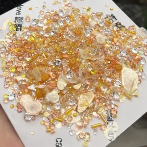 Vibrant Orange Series Little Red Riding Book Nail Art Jewelry Grava de cristal colorida con forma irregular y diseño grabado - Product Image 5