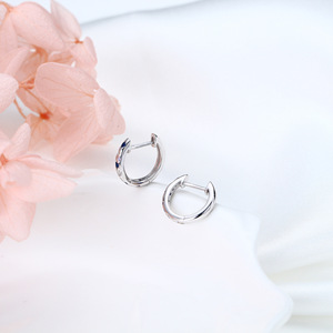 Pendientes de plata de ley 925 para mujer, con circonita de color estrella, tipo Huggie Hoop, delicados, modernos, para uso diario, joyería de moda para damas, regalo. - Product Image 6