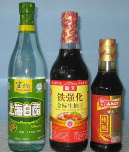 Machine d'étiquetage automatique de manchon rétractable BSS 1538C pour l'emballage rétractable de col de bouteille - Product Image 4