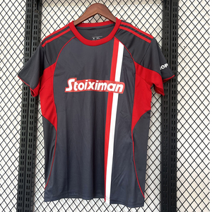 เสื้อฟุตบอลฤดูร้อนพิมพ์ลายออกแบบเอง 2025/26 โอลิมปิกาโกส ปีราเอุส ชุดเหย้า ชุดเยือน คอกลม แห้งเร็ว แขนสั้น โพลีเอสเตอร์ - Product Image 1