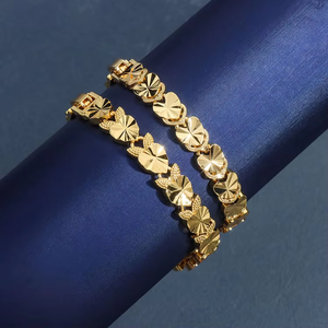 Оптовые браслеты Haosen из искусственного золота и меди, классический дизайн, роскошный браслет с сердечком, унисекс, браслет-шарм для женщин - Product Image 3