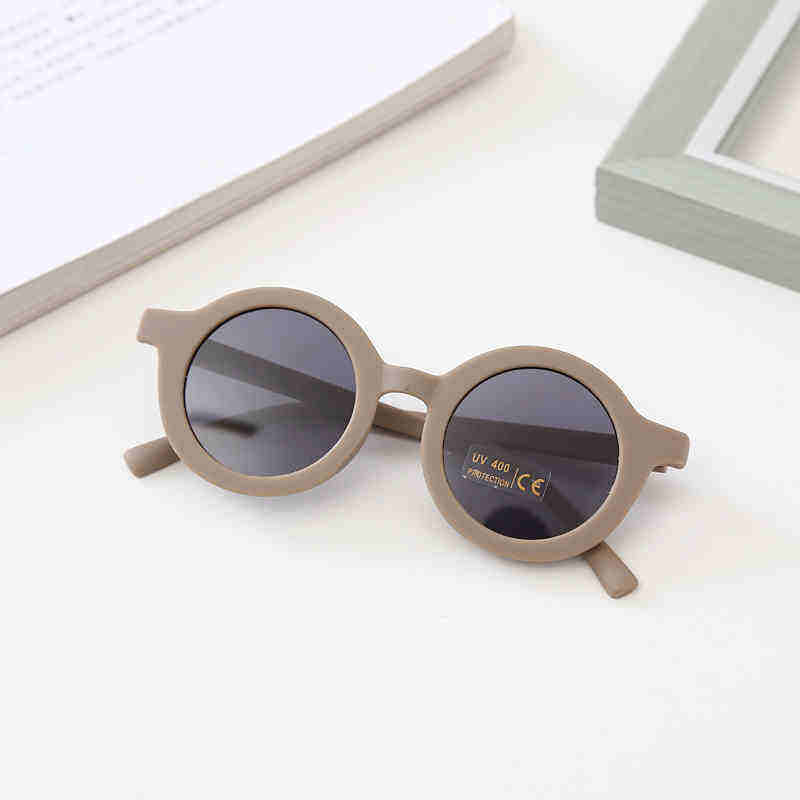 สีน้ำตาล