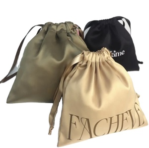 Pochette Cadeau en Satin à Cordon Coulissant Tendance, Petite, pour Cosmétiques et Maquillage, avec Logo Personnalisé Imprimé, Idéale pour Emballage de Perruques et Extensions de Cheveux, Sac Anti-Poussière en Soie Satinée - Product Image 1