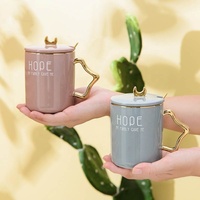 Caneca de cerâmica nórdica com tampa e colher, conjunto de porcelana estrela lua café chá leite xícara com alça dourada para casal
