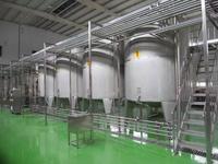 Fermenteur commercial en acier inoxydable 500L nouveaux réservoirs de vin de qualité alimentaire gainés pour la fabrication de vin fournitures commerciales de capacité 1000L