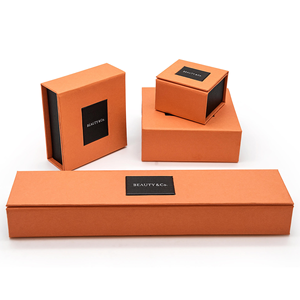 Caja de Joyería de Lujo con Tapa Abatible y Ventana, Color Naranja Mate, con Forro de Terciopelo - Product Image 1