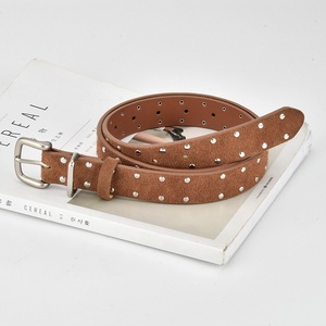 <span class=keywords><strong>Ceinture</strong></span> en cuir véritable fendu pour <span class=keywords><strong>femme</strong></span>, style vintage punk, avec boucle à rivets double rangée en alliage, pour jeans décoratifs – Vente en gros - Product Image 2