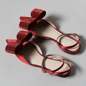 Sandalias de tacón plano con punta puntiaguda para mujer, zapatos sexys con lazo ostentoso, correa de hebilla, talla grande 46, verano 2022 - Product Image 2